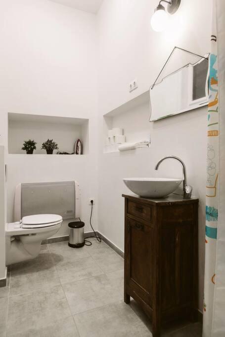 Cozy Vacation Studio Relax Close Apartment